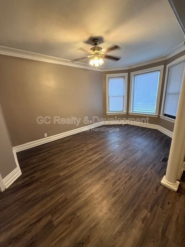 Photo - 7323 S Yates Blvd Unidad 1