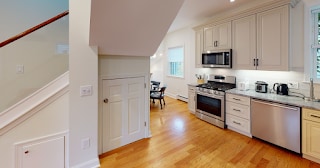 Photo - 10 Ashton Pl Unit 1