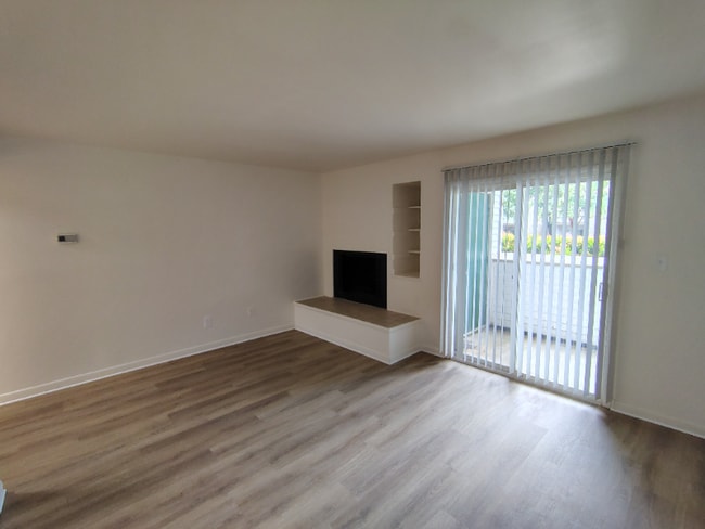Building Photo - 600 Reusens Rd Rental