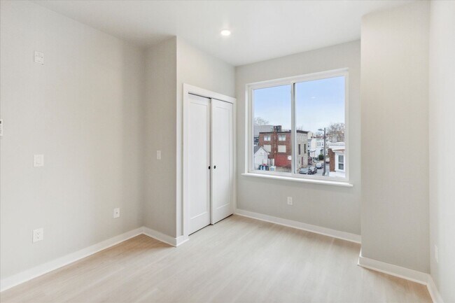 Photo - 316 S 52nd St Unit #5