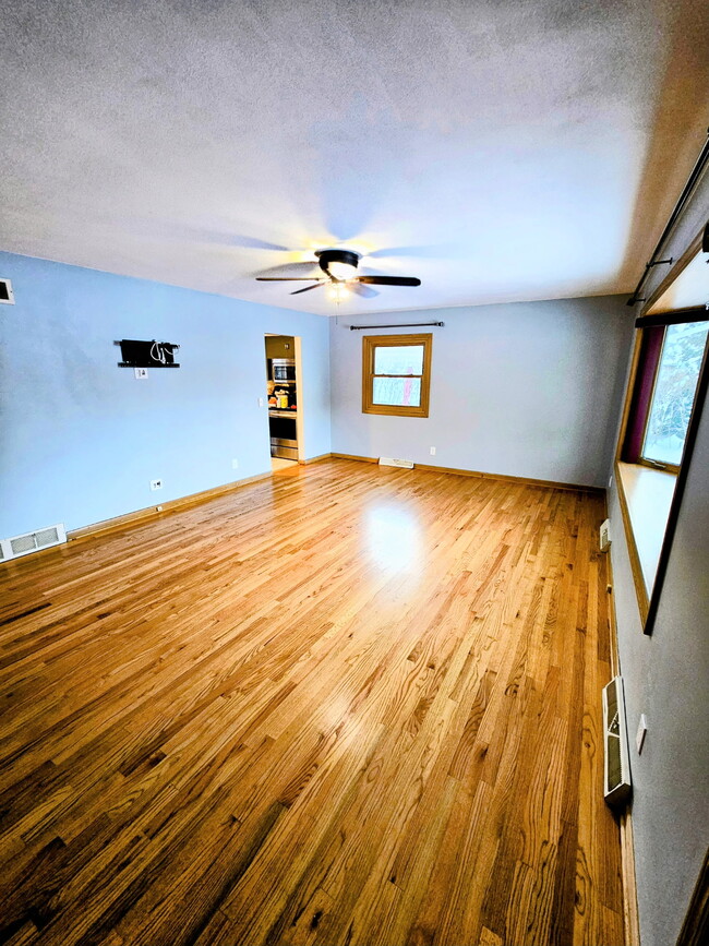 Photo - 4521 Jade Ln