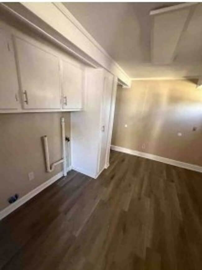 Photo - 341 E Northside Dr