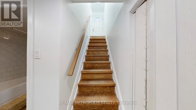 Photo - 14 Furlong Ct