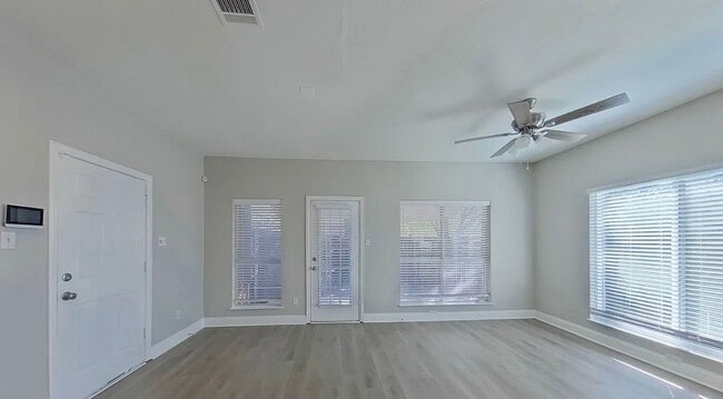 Photo - MOVE IN READY