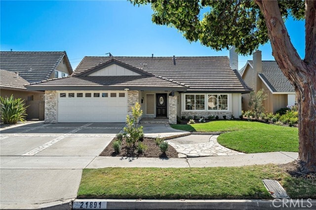 Building Photo - 21891 Starfire Ln