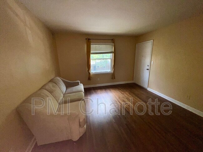 4317 Walker Rd Unidad E