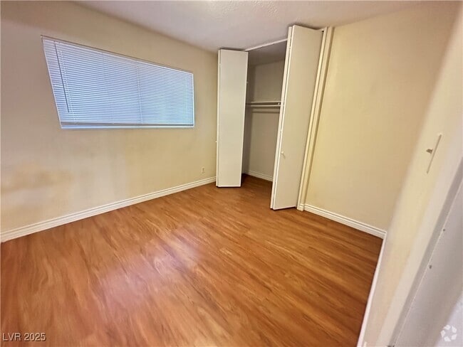 Building Photo - 2828 Merritt Ave Rental