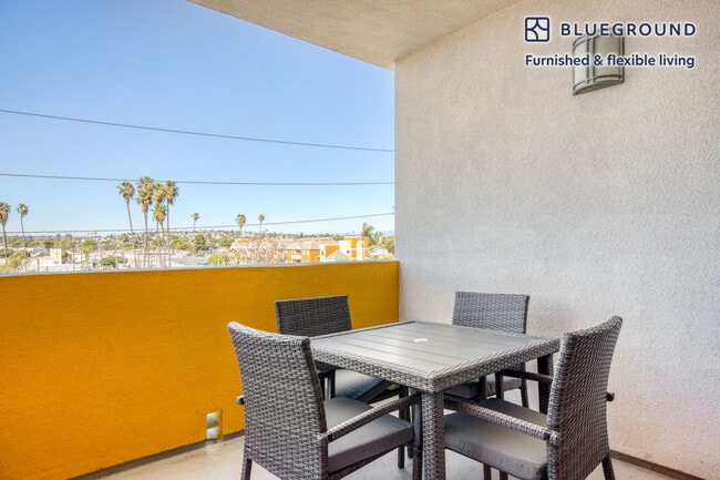 417 Centinela Ave Unidad SI FL5-ID666