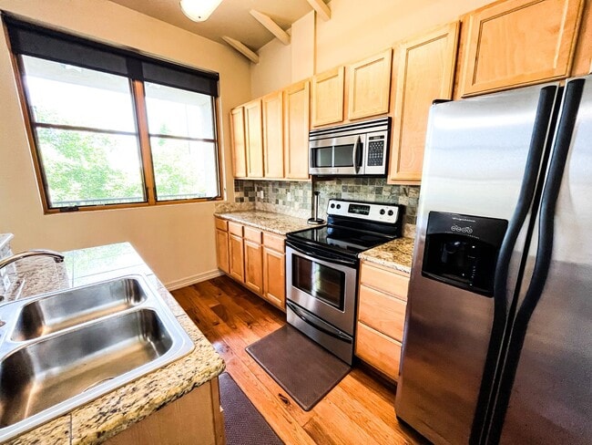 Photo - Fantastic Studio Condo in Old Town