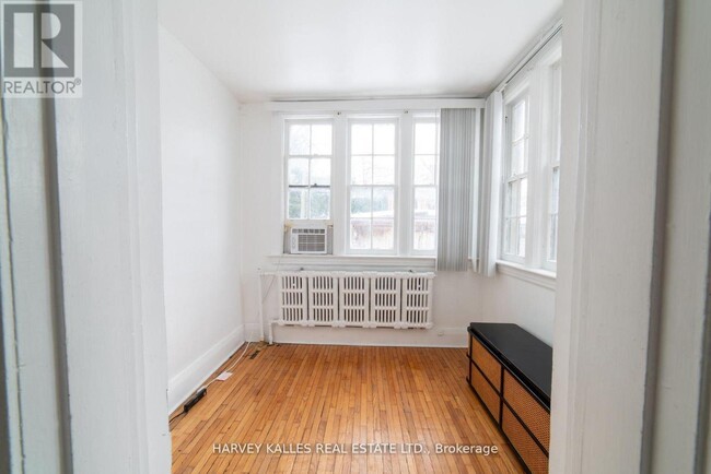 678 Huron St Unit 100