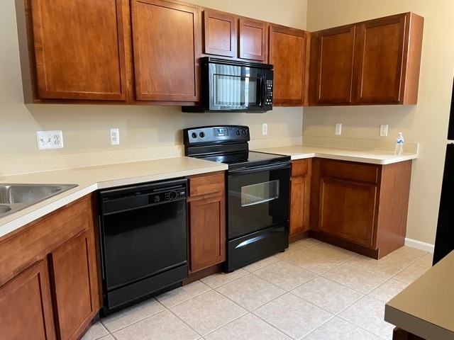 Photo - 8429 Towne Center Cir