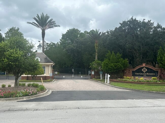 Photo - 13810 Sutton Park Dr N Unit 734