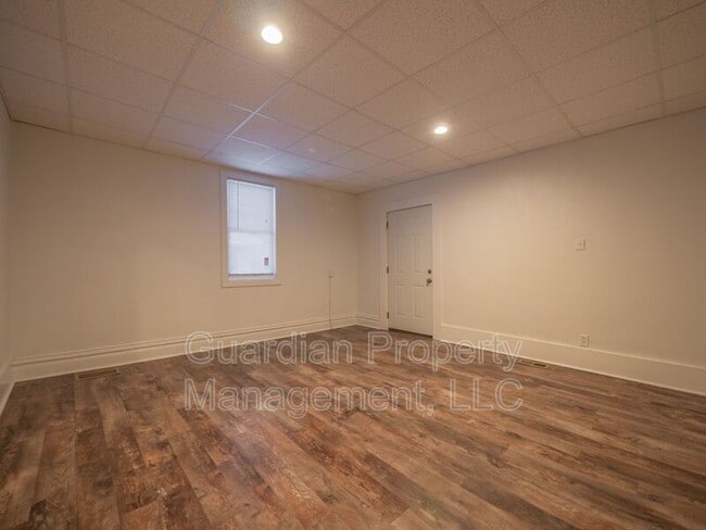 Photo - 108 N Buchanan St