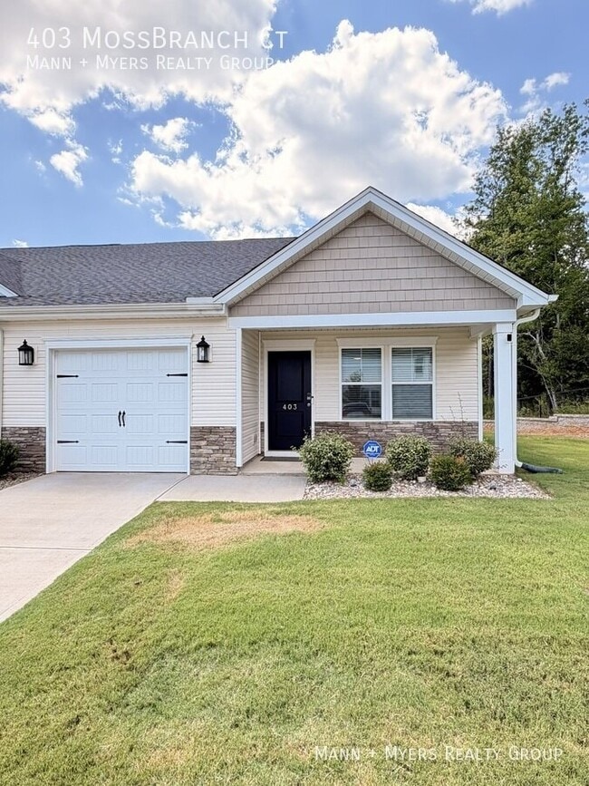 Building Photo - 403 MossBranch Ct