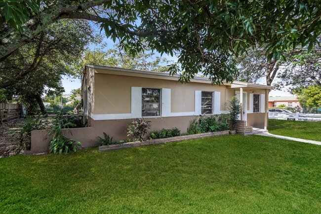15420 NW 27th Pl