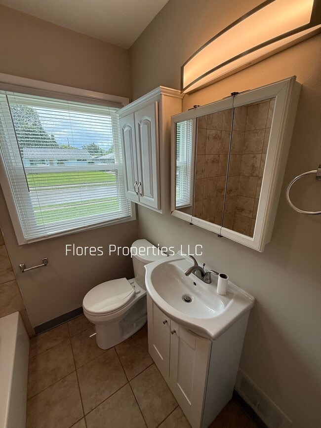 Photo - 1136 Pauline Ave