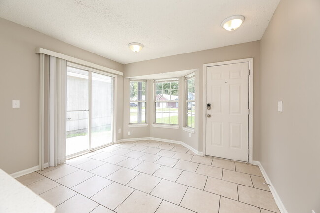 Photo - 9956 Somerset Grove Ln