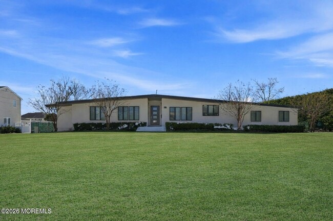 Building Photo - 107 Grant Ave