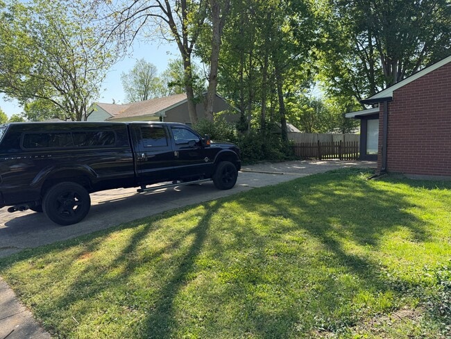 Photo - 2005 Keeneland Blvd