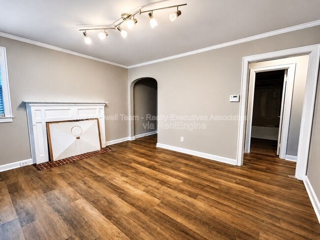 Photo - 2540 Larkwood Ln