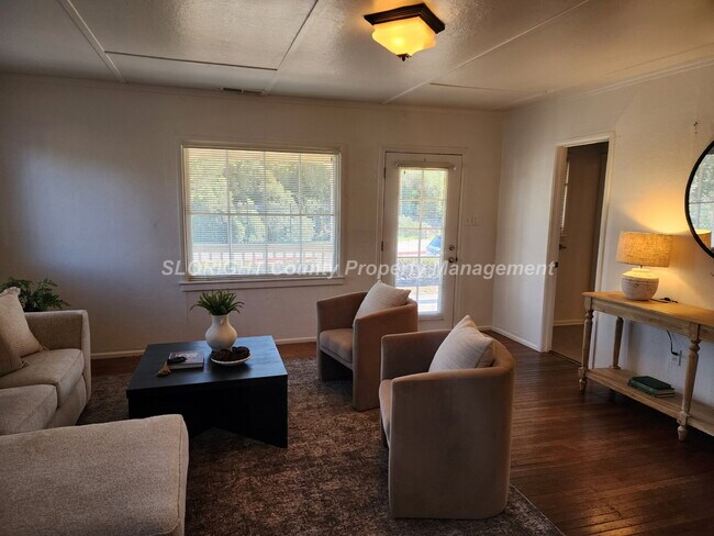 Photo - AVAILABLE NOW - Charming Old-Town SLO Home - 1 Bed / 1 Bath w/ BONUS ROOM