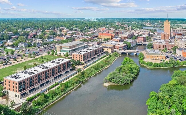 Photo - 160 S River St Unit 409