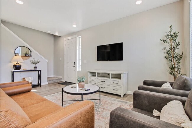 17065 N Hounslow Wy Unidad SI ID1250664P