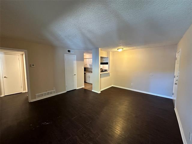 Photo - 2833 Kings Rd Unit 206