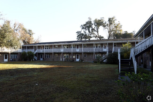 Photo - 814 Dupont Rd