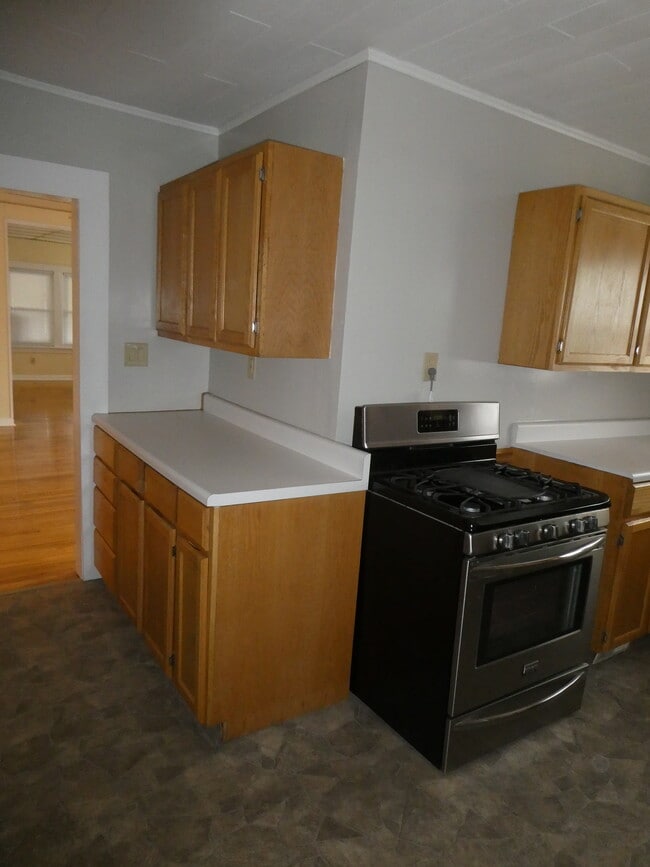 ¡Más espacio en la encimera y en los armarios! - 314 Saratoga St Unidad A
