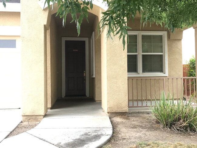 Photo - 1146 Oatgrass Way