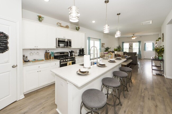 Photo - 4 Bedroom, 3 Bathroom home in Liberty Village - Goose Creek