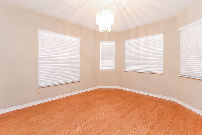 Photo - 4851 Mill Run Dr