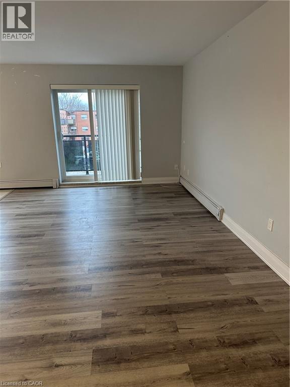 Photo - 579 Clare Ave Unité 310