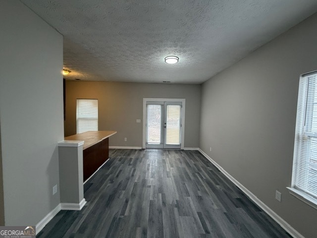 Photo - 5590 Hampton Ct