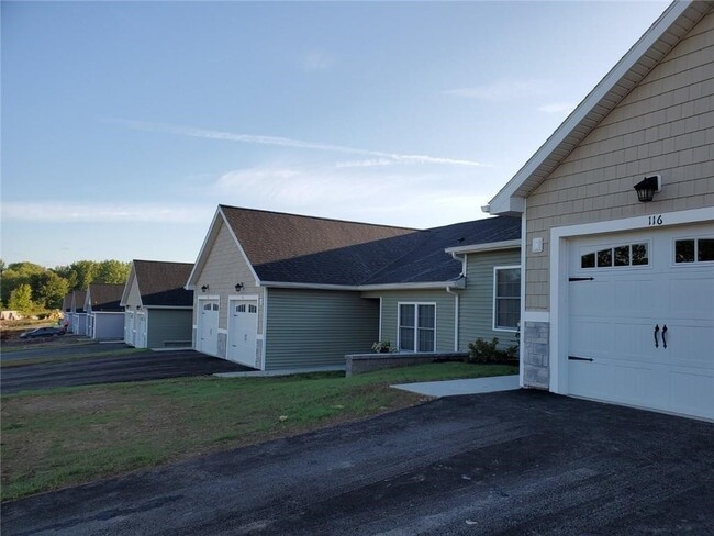 Building Photo - 170 Heartwood Ln Rental
