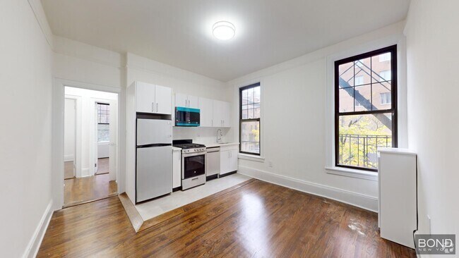 Building Photo - 985 Lexington Ave Unit 2F Rental