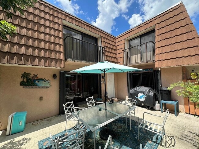 Photo - 246 Charter Way