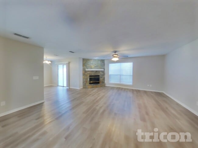 Photo - 6747 Long Meadow Cir S