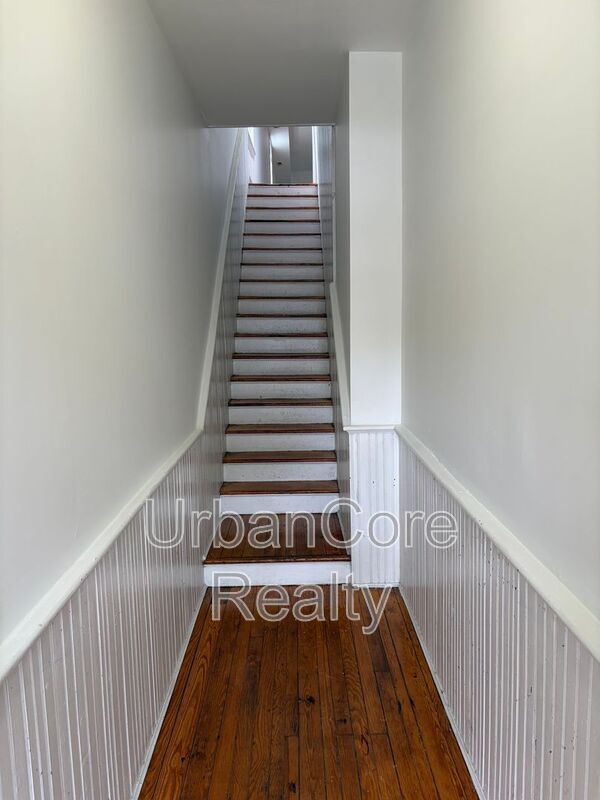 Photo - 621 N 31st St Unit B