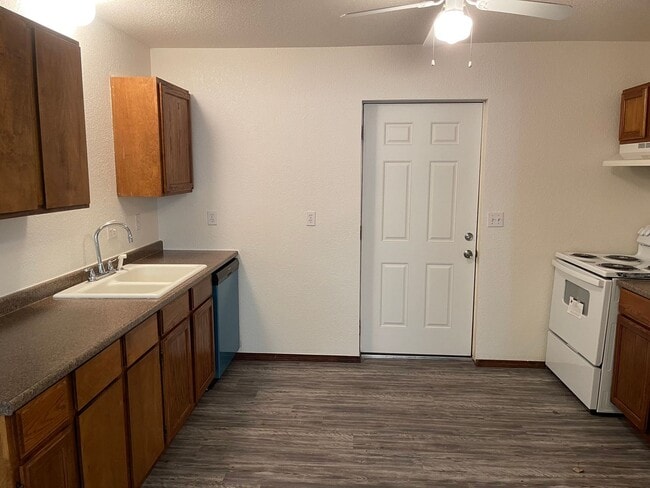 Photo - 3 bed 1 bath all new inside, fenced yard, Blanchard Schools!