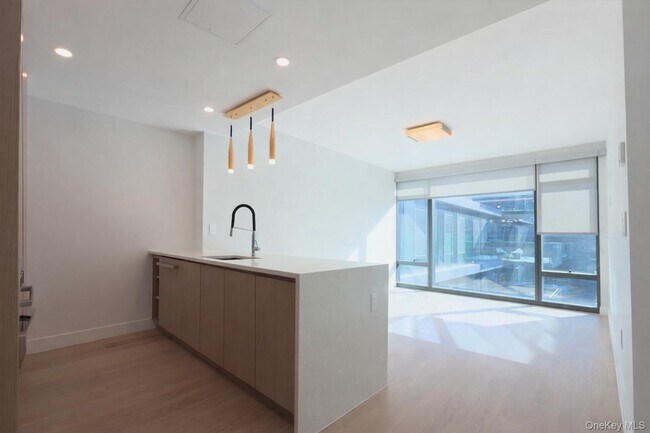 Photo - 38-20 Parsons Blvd Unit 426