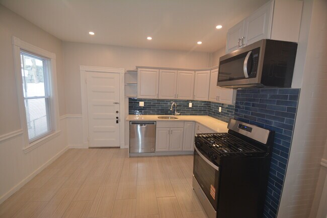 Photo - 31 Claybourne St Unit 1