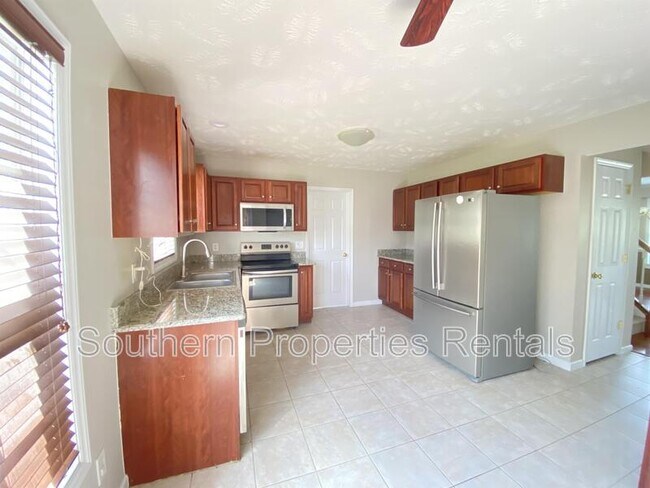 Photo - 284 Briarwood Pl