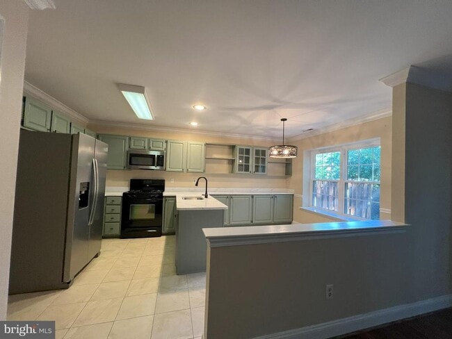 Photo - 243 Copper Beech Dr