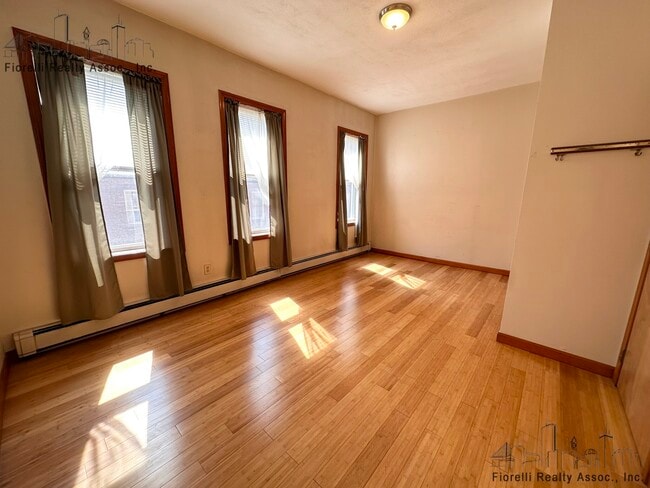 Photo - 182 Salem St Apartments Unit 3
