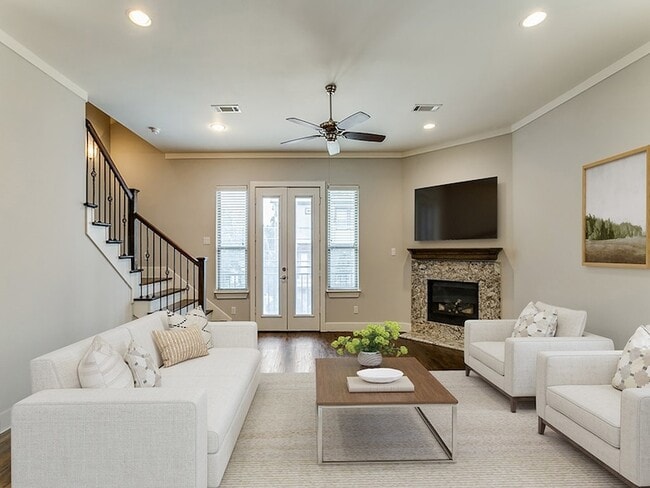 Photo - 4323 Dickason Ave