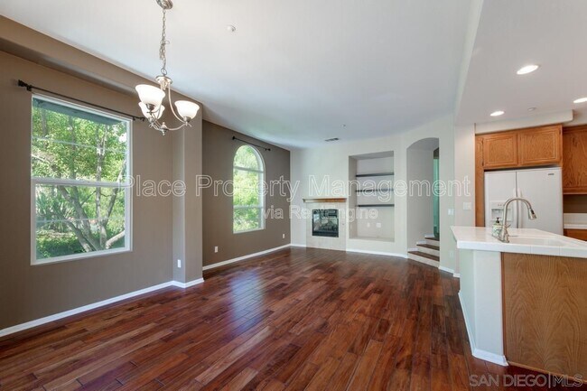 Photo - 2980 Escala Cir