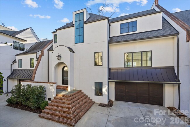 Building Photo - 2622 Chelsea Dr
