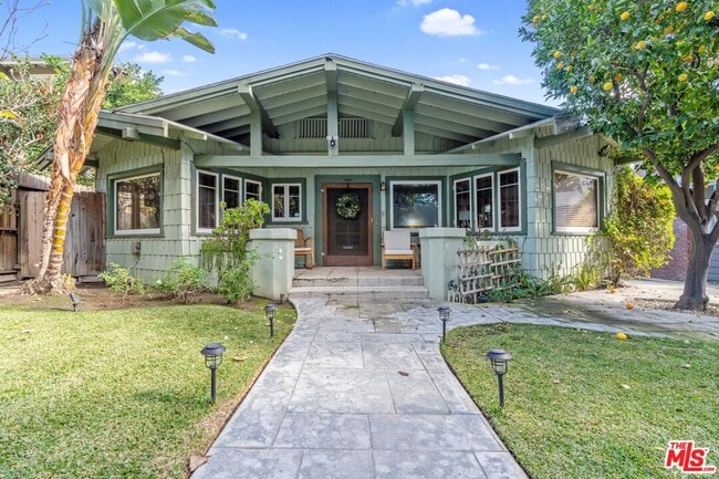 Photo - 1550 N Sierra Bonita Ave